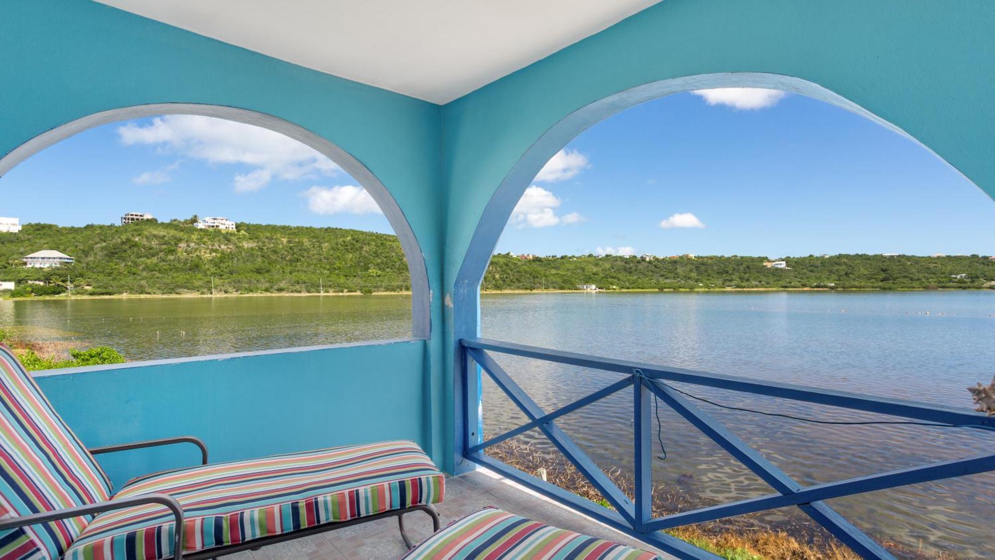 Edwards Guesthouse Sandy Ground Village Экстерьер фото