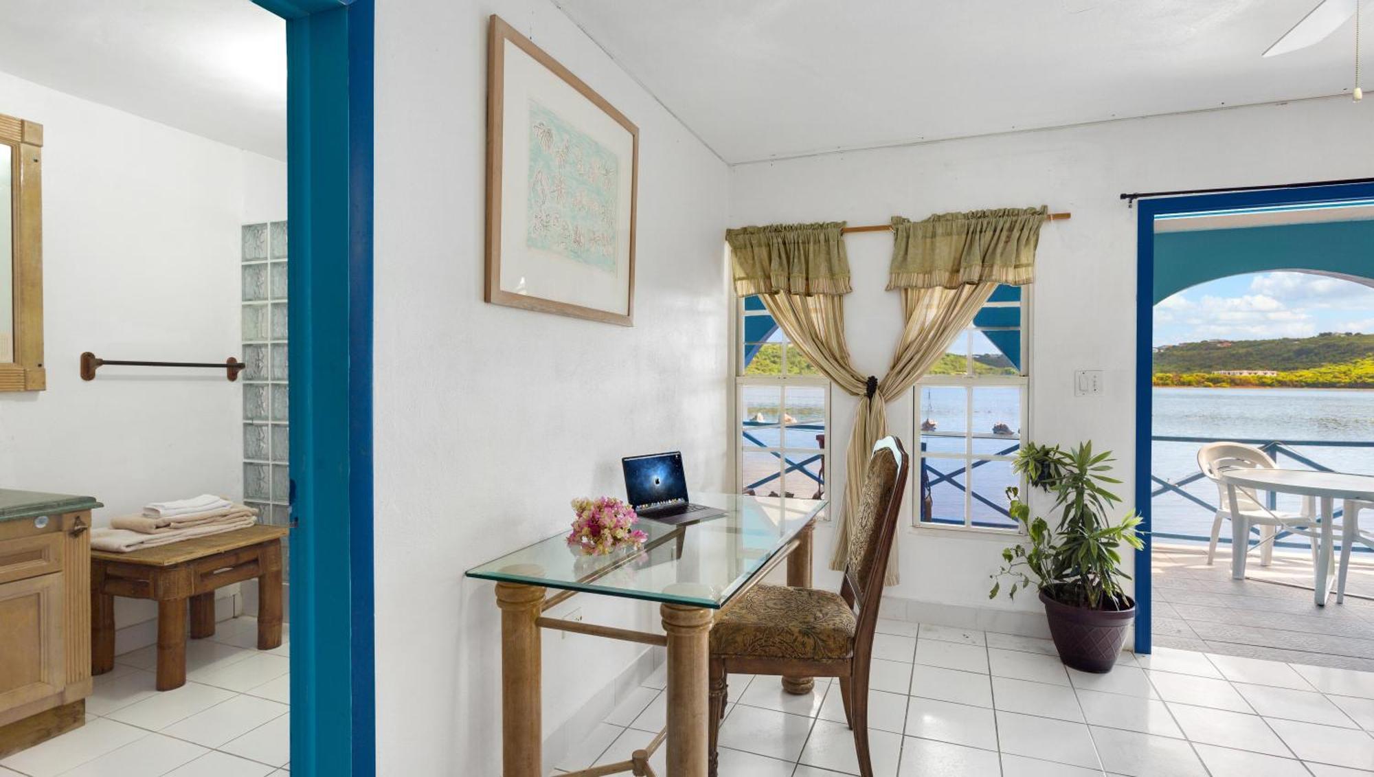 Edwards Guesthouse Sandy Ground Village Экстерьер фото
