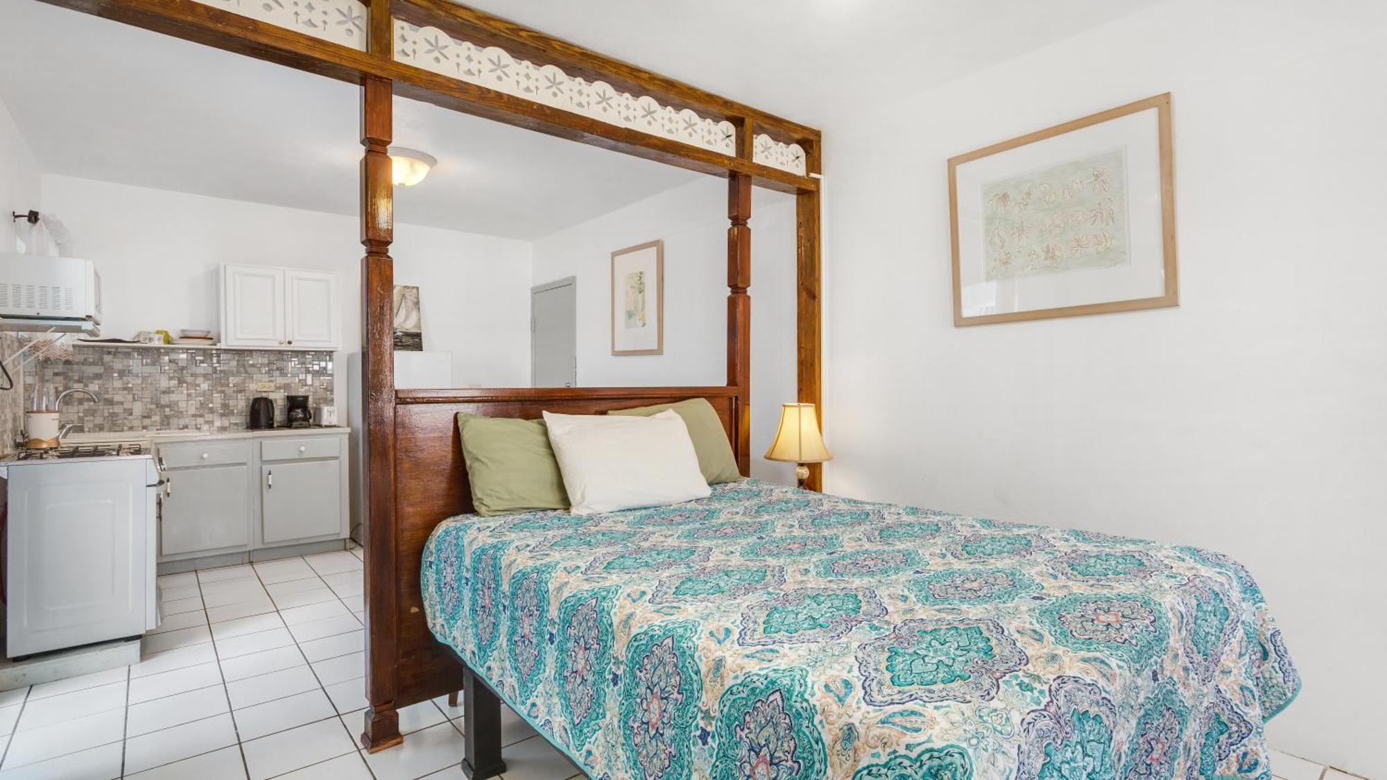 Edwards Guesthouse Sandy Ground Village Экстерьер фото